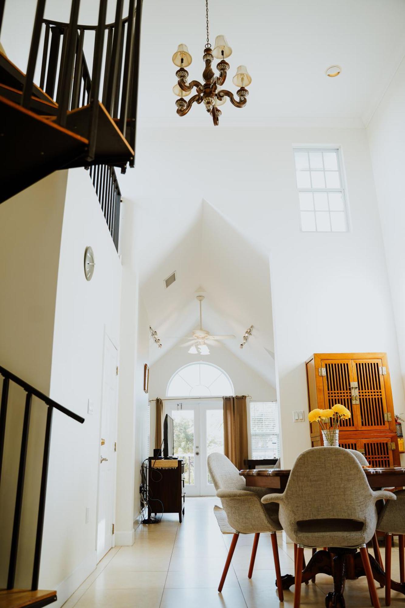 Shangri-La Boutique Bed & Breakfast West Bay Quarto foto